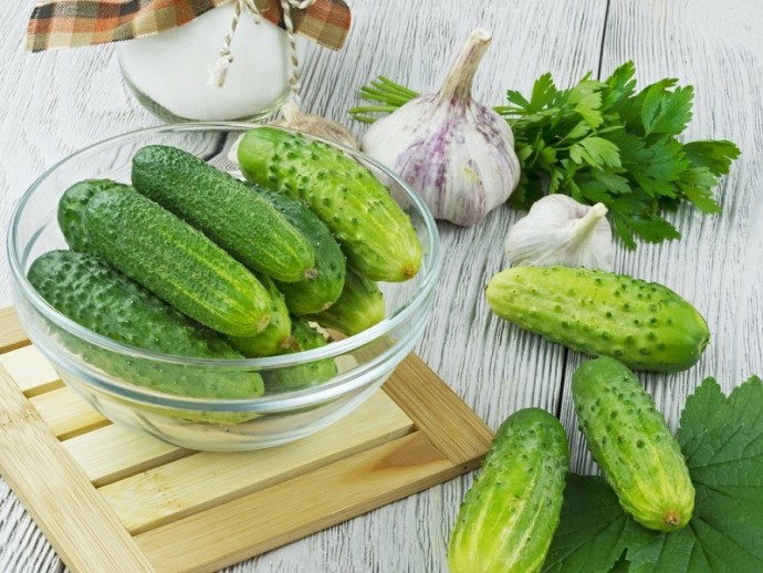 ВКУСНЫЕ ОГУРЧИКИ. ВКУСНЫЕ ОГУРЧИКИ.