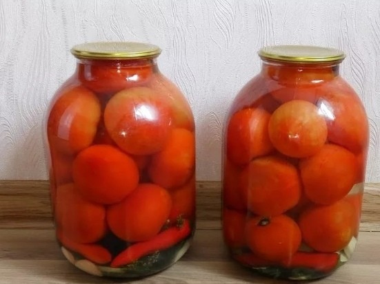 Помидоры маринованные сладко-острые. Помидоры маринованные сладко-острые.