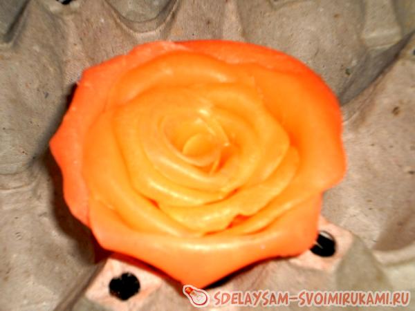 Роза из мыла. Роза из мыла.