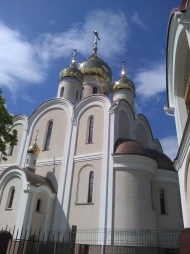Храм блаженной Матроны Московской Храм блаженной Матроны Московской