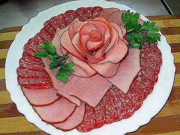 Цветы из колбасы
