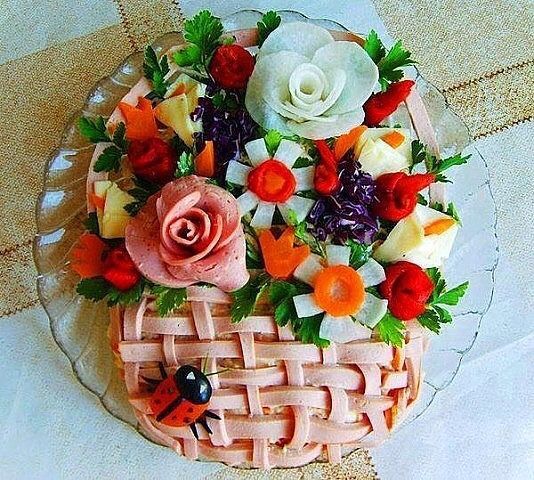 Цветы из колбасы