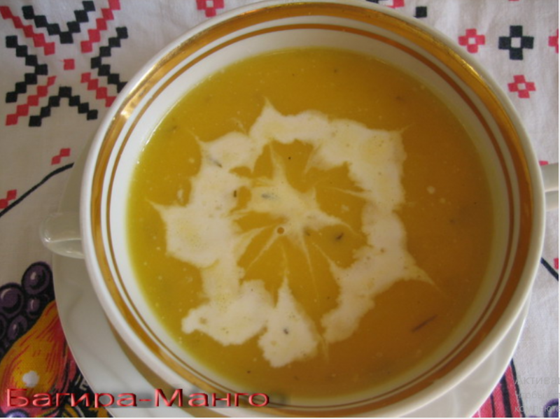 Тыквенный суп-пюре с розмарином и сливками Тыквенный суп-пюре с розмарином и сливками