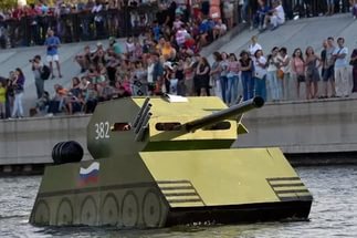 Астраханский фестиваль нетрадиционных плавсредств "Каналия"! Астраханский фестиваль нетрадиционных плавсредств "Каналия"!