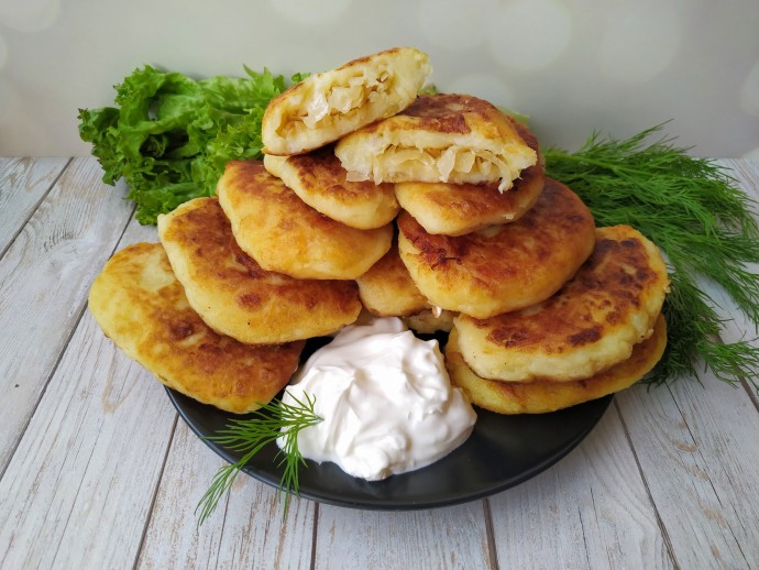Картофельные пирожки с капустой на сковороде (можно запечь), мои фирменные! Картофельные пирожки с капустой на сковороде (можно запечь), мои фирменные!