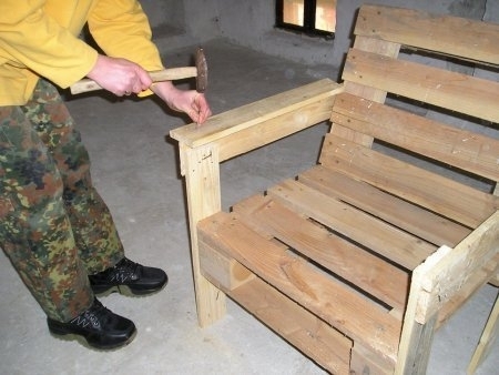 Мастер-класс по изготовлению кресла из поддона. Мастер-класс по изготовлению кресла из поддона.